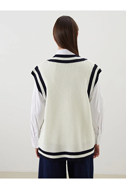 LC Waikiki V Yaka Kadın Triko Süveter