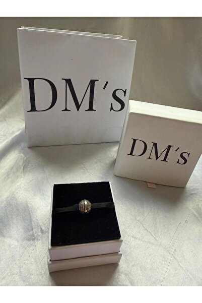 DM’s Silver Yuvarlak Taşlı Logolu Gümüş Charm’ı