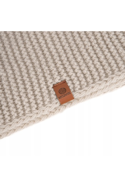 Betlewski BKD-BK-08 BEIGE Warm women's scarf WINTER