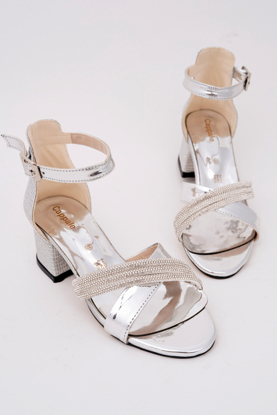 Cappale Ασημένια παιδικά βραδινά παπούτσια με τακούνι με πέτρα