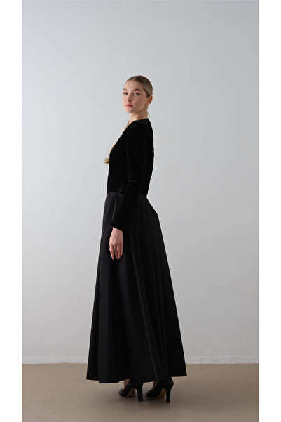 miha Hicran Önal KAPİTONE DETAYLI ELBİSE Siyah