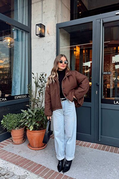 Sue Store Καφέ πουπουλένιο παλτό με κορδόνι στη μέση και επένδυση oversized