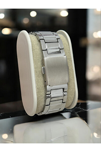 MAC CENTER Trendy Model Stylish Men's Wrist Watch with Date Display