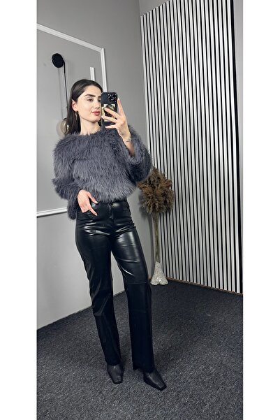 TEXXANA Women's Long Sleeve Crew Neck Extra Soft Textured Crop Boy Premium Faux Fur Coat Jacket