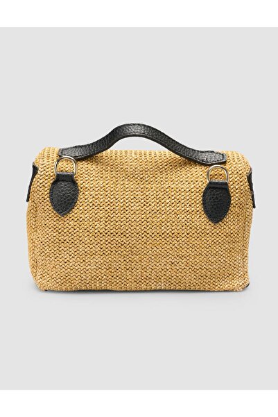 Cabani Straw Black Zipper Closure Bag