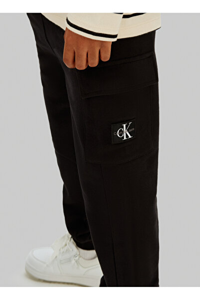 Calvin Klein Lastikli Paça Siyah Erkek Çocuk Eşofman Altı IB0IB02199BEH