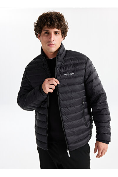 Armani Exchange Black Men's Coat Xm001919Af16927Uc001 Coat