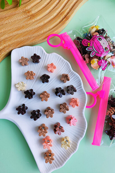 Nisankids Girl's Nude Color Tiny Snap Fastener with Transparent Bag (18 Pieces)