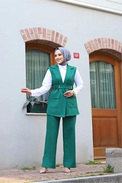 Tesettür Diyarı Διπλό Σετ Τεσεττούρ με Ζωνάτο Γιλέκο - Σμαραγδί