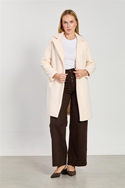 BARRELS AND OIL Women's single button bouclé Double-Breasted collar coat - cream