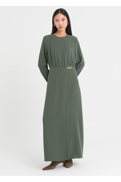 Armağan Zincir Detaylı Elbise