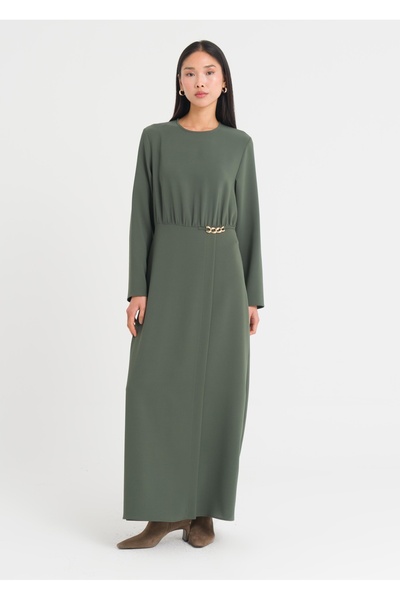 Armağan Zincir Detaylı Elbise