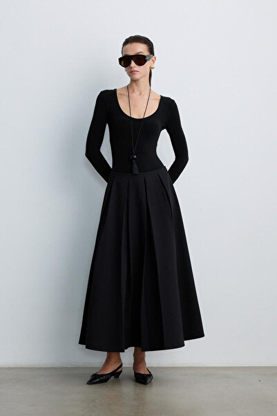 BE BLUE BLACK PLEATED SKIRT