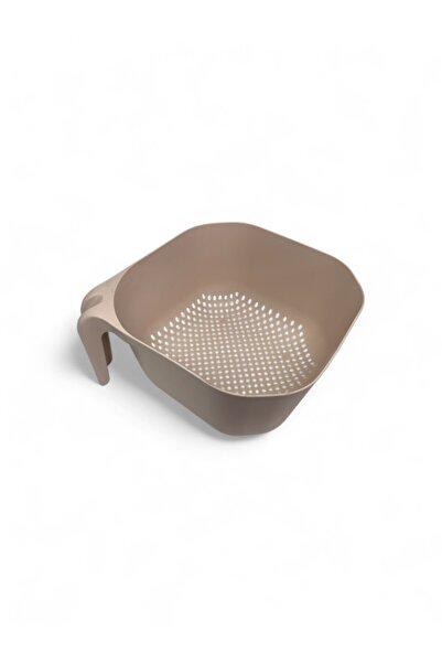 Saban Powder, Square Pasta Strainer