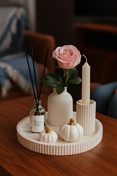 Minimal Candle and Vase Set for Home Decoration