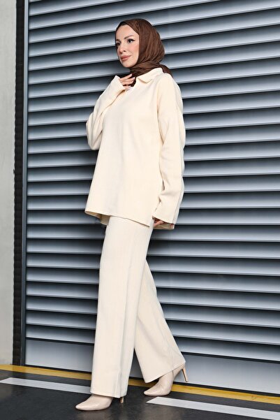 TOFİSA قماش مجدّل يانسيز شق كريم طقم تريكو - 27923-KREM