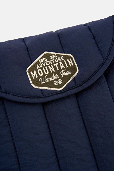 WWF Market Θήκη Laptop Mountain Wanderer Puffer - Μπλε ναυτικό