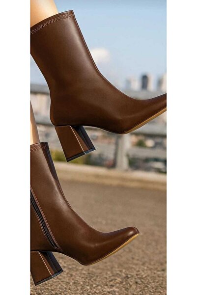 GNY AYAKKABI Γυναικείες μπότες καφέ τετράγωνες με ραφές στη μύτη άνετες