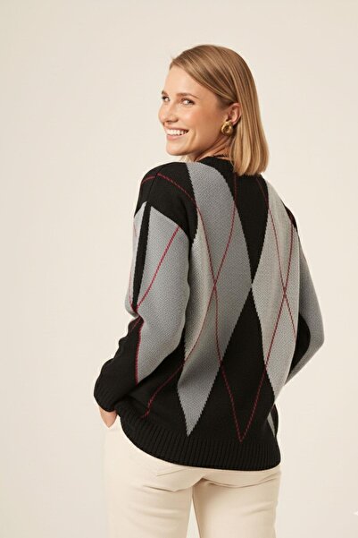 FTZ WOMEN Women's Diamond Patterned Sweater Black 25094