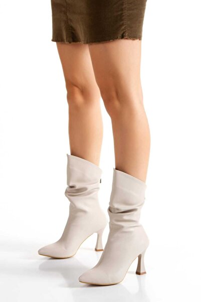 DYG STORE Wrinkled-Looking Pointed-Toe Heeled Women's Boots