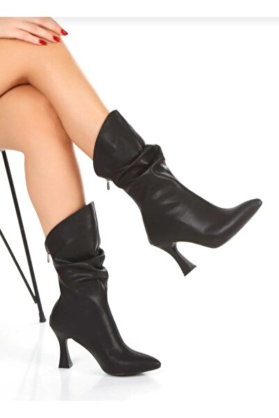 DYG STORE Wrinkled-Looking Pointed-Toe Heeled Women's Boots