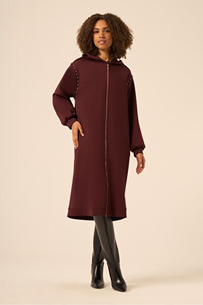 FTZ WOMEN قبعة نسائية بتفاصيل حجرية باللون العنابي 31215