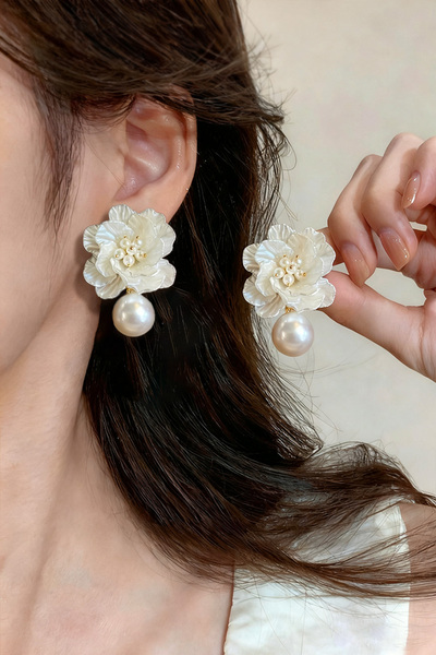 Shylyn 925 Gümüş İğneli İnci Çiçeği Küpe