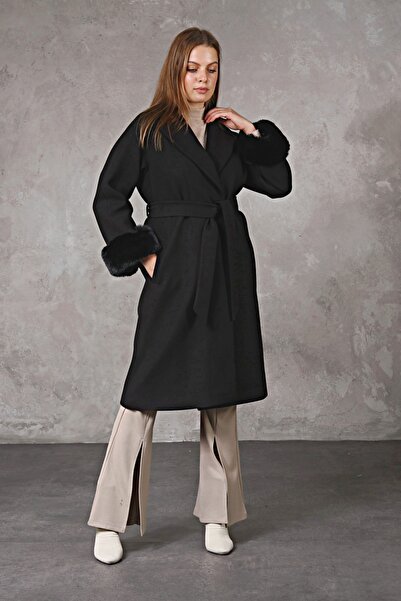 P Prilika Collection Kadın Kuşaklı Astarlı Kolu Sabit Kürklü Oversize Uzun Ka...