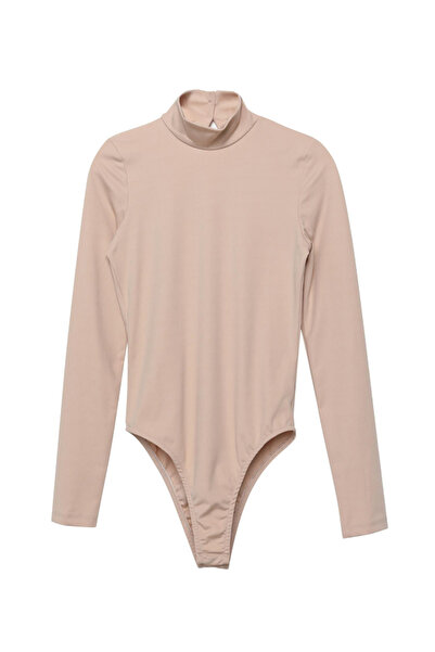 Quzu بلوزة نصفية بتصميم صياد السمك باللون البيج