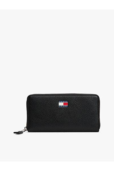 Tommy Hilfiger Women's Black Zipper Wallet