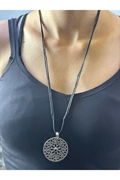 Gönülden Tasarım Motif Embroidered Leather Strap Women's Necklace 32 cm