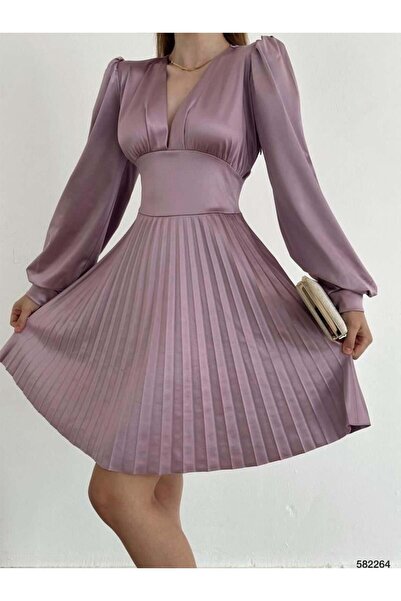 Modafeminen V yaka saten, etek pliseli detaylı mini elbise 582264 GÜLKURUSU