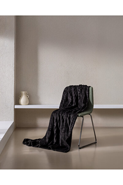 Madame Coco Corbeau Welsoft Flat Tv Blanket - Anthracite