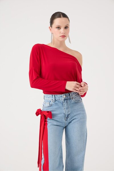 HOLLY LOLLY Asimetrik Yaka Talia Bluz Kırmızı