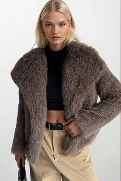 vuvutasarım Women's Shawl Collar Plush Fabric Fur Coat 52109001