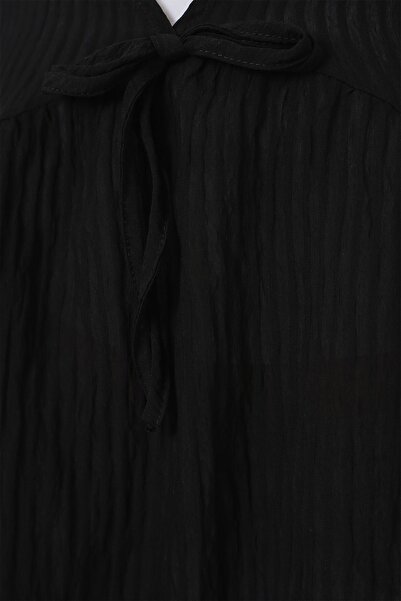 Hiccup Bdart V-Neck Ruffled Blouse