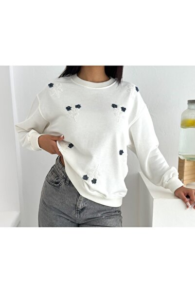 Rouge سترة مطرزة بالخرز بثلاثة خيوط