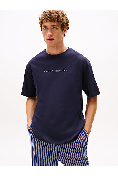 Tommy Hilfiger ΣΥΝΕΧΗΣ ΕΠΙΚΟΙΝΩΝΙΑΣ ΣΤΗΝ ΕΤΑΙΡΕΙΑ ΤΣ ΤΕΕ. ΛΟΓΟΤΥΠΟ