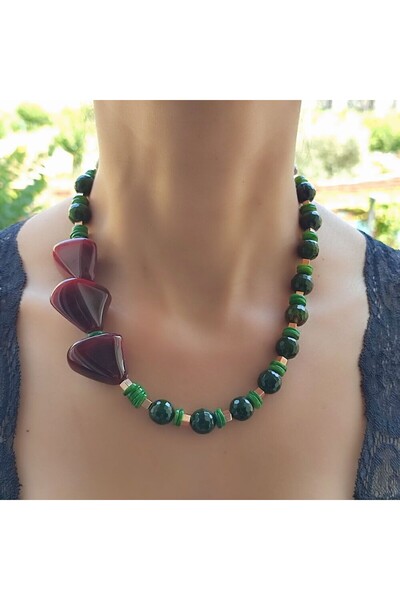 elinasaccessories قلادة من الأكريليك وحجر العقيق، قلادة من حجر الدوغالتاس، قل...