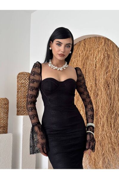 maf collection Γυναικείο μακρύ βραδινό φόρεμα με λεπτομέρεια από δαντέλα με μαύρη καρδιά