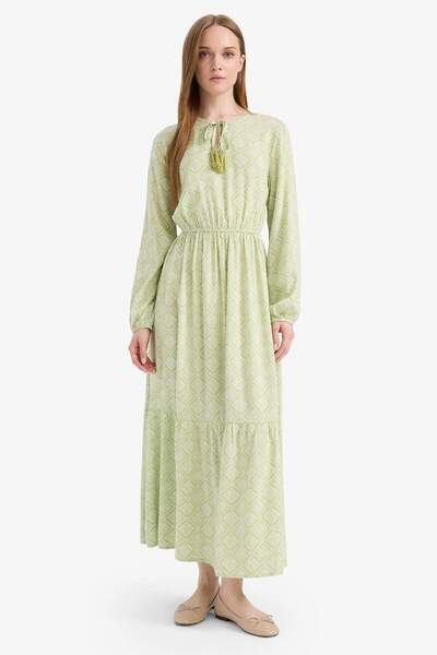 DeFacto Bisiklet Yaka Desenli Viskon Uzun Kollu Maxi Elbise D9636AX25SM