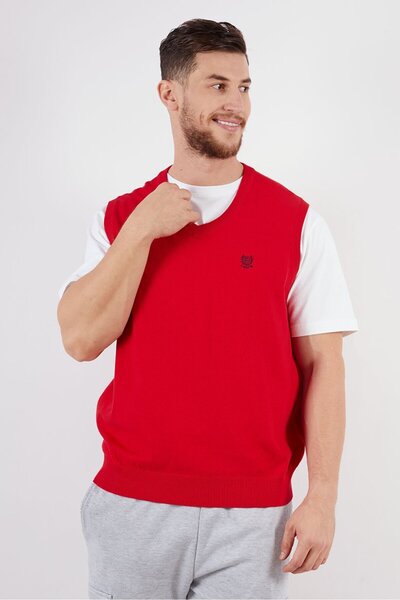 Chaps Men V-neck Sleeveless Knitted Sweater Vest, Red