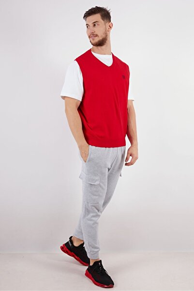 Chaps Men V-neck Sleeveless Knitted Sweater Vest, Red