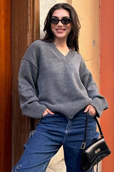 H&E LUXURY DESIGN Kadın V Yaka Yumuşak Dokulu Triko Kazak