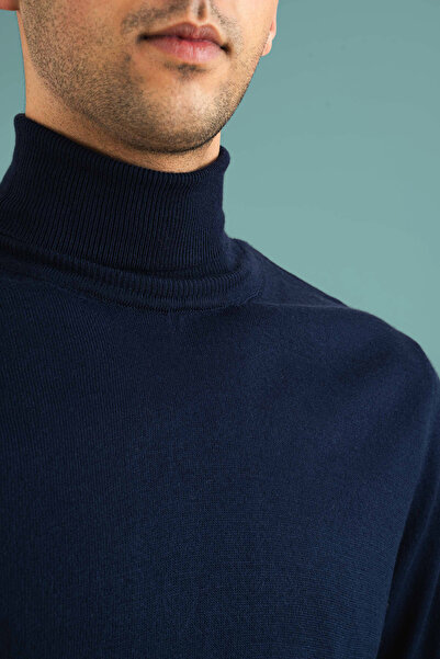 bombe Чоловічий светр з вузьким кроєм і коміром-стійкою