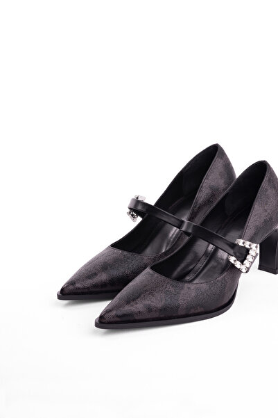 Tasarım Elegant with Its Patterned Buckle, Modern Style, Stylish Everyday High-Heeled Shoes, Fashionable and Makes a Difference.