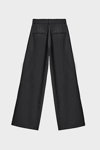 its basic Women's Black Color W5-1 Palazzo Fit Belted Lace Detailed Design Trousers