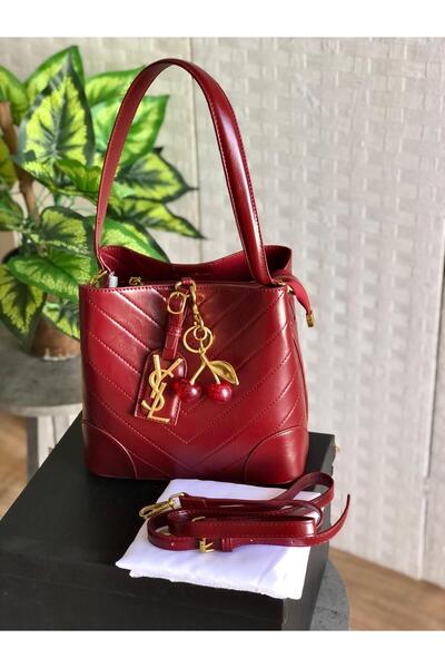 GGGG Shoulder bag with accessories