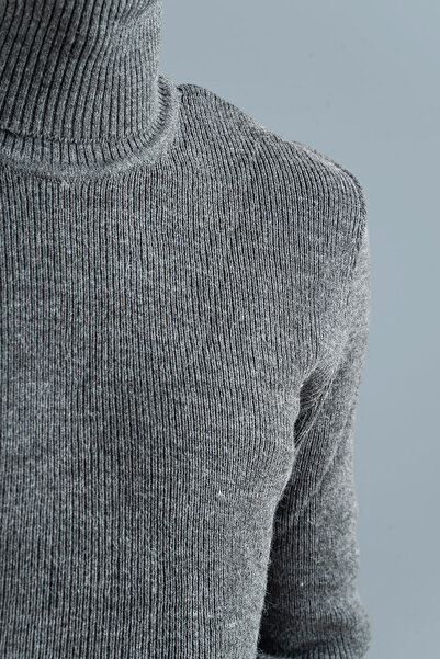 bombe Men's Slim Fit Turtleneck Slim Corded Fabric Sweater