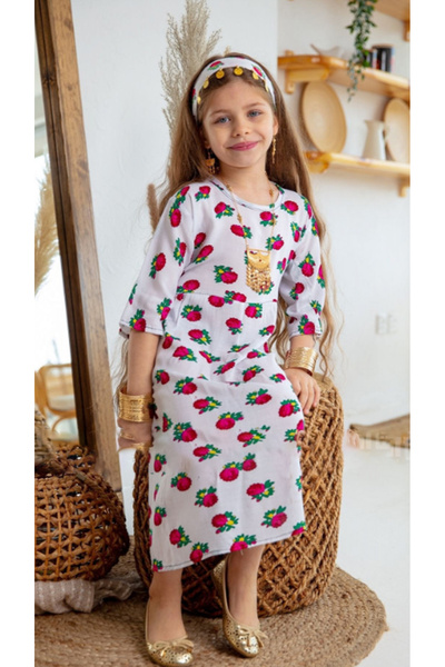 outline White shawl children's dress